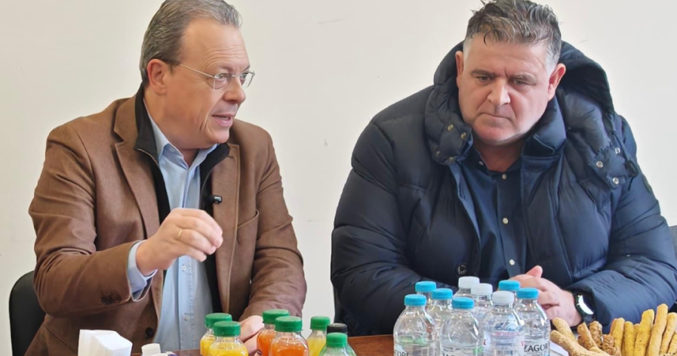 «Η ΝΔ επιτίθεται εκδικητικά στον κλάδο των ταξί»